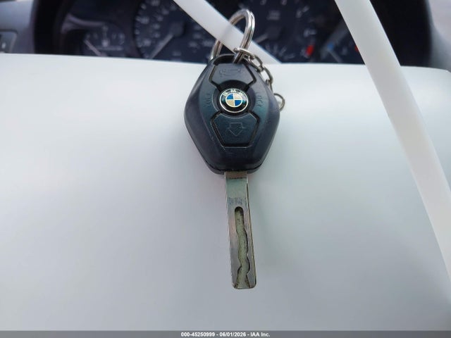 45250999 :رقم المزاد ، WBABW33444PL32072 vin ، 2004 Bmw 325ci مزاد بيع
