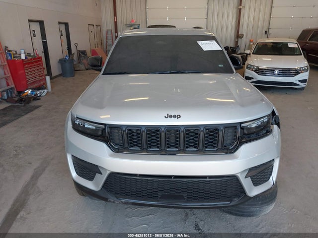 Продажа на аукционе авто 2023 Jeep Grand Cherokee Altitude 4x4, vin: 1C4RJHAG7PC582797, номер лота: 45251012