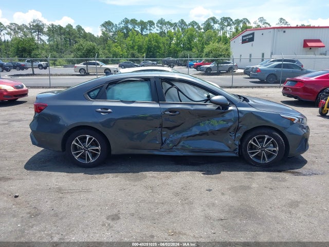 2022 Kia Forte Lxs მანქანა იყიდება აუქციონზე, vin: 3KPF24AD7NE429714, აუქციონის ნომერი: 45251025