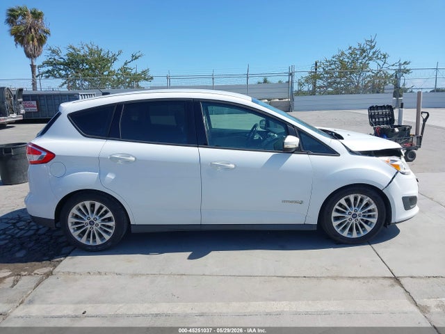 Продажа на аукционе авто 2017 Ford C-max Hybrid Se, vin: 1FADP5AUXHL117337, номер лота: 45251037