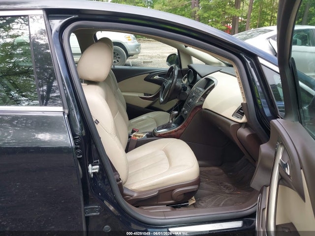 45251049 :رقم المزاد ، 1G4PT5SV2E4139716 vin ، 2014 Buick Verano Premium Group مزاد بيع