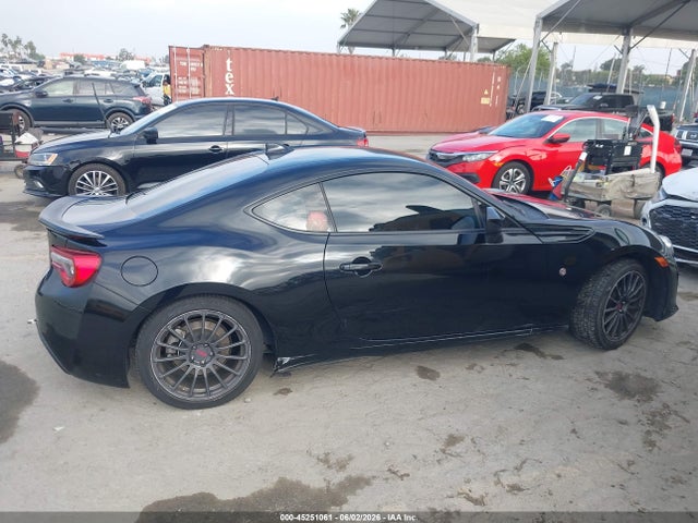 2017 Toyota 86 მანქანა იყიდება აუქციონზე, vin: JF1ZNAA16H8709427, აუქციონის ნომერი: 45251061