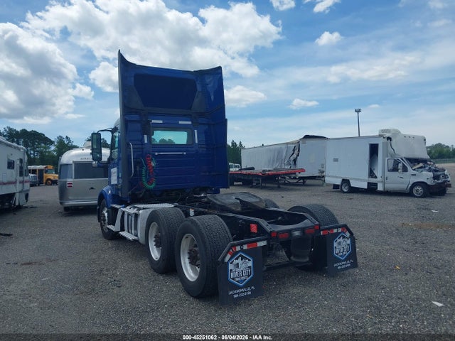 Продажа на аукционе авто 2021 Volvo Vnr, vin: 4V4WC9EG8MN274975, номер лота: 45251062