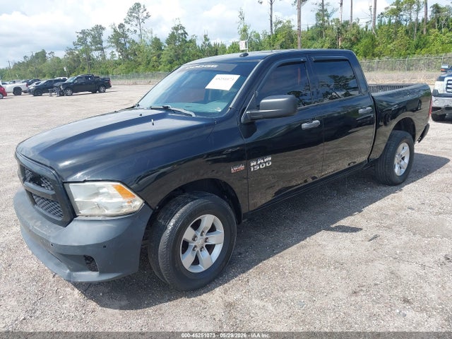 45251073 :رقم المزاد ، 3C6RR7KT7JG219457 vin ، 2018 Ram 1500 Express  4x4 5'7 Box مزاد بيع