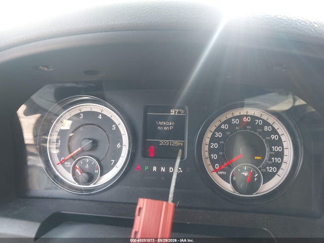 45251073 :رقم المزاد ، 3C6RR7KT7JG219457 vin ، 2018 Ram 1500 Express  4x4 5'7 Box مزاد بيع