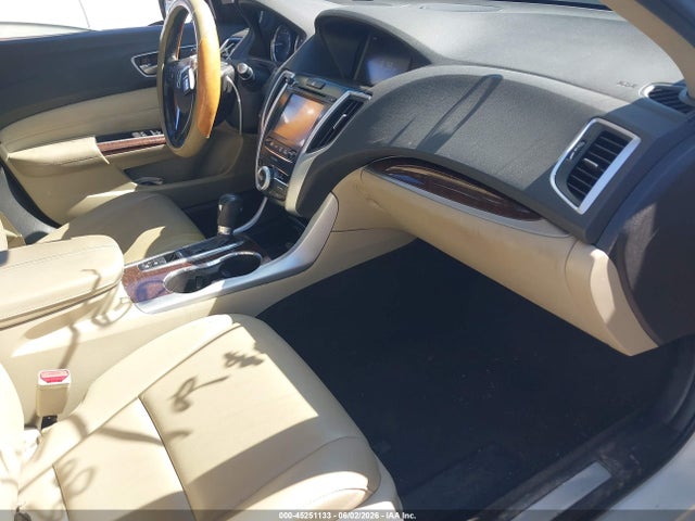 45251133 :رقم المزاد ، 19UUB1F33JA002664 vin ، 2018 Acura Tlx مزاد بيع