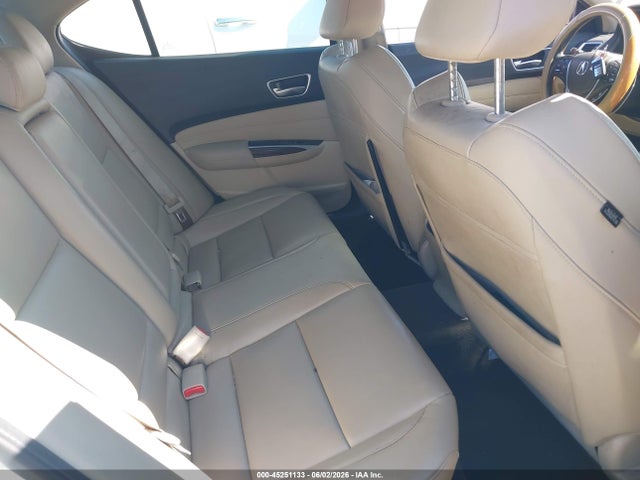 45251133 :رقم المزاد ، 19UUB1F33JA002664 vin ، 2018 Acura Tlx مزاد بيع