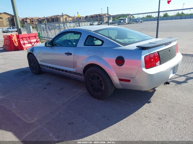 45251135 :رقم المزاد ، 1ZVHT80N285209336 vin ، 2008 Ford Mustang V6 Deluxe/v6 Premium مزاد بيع