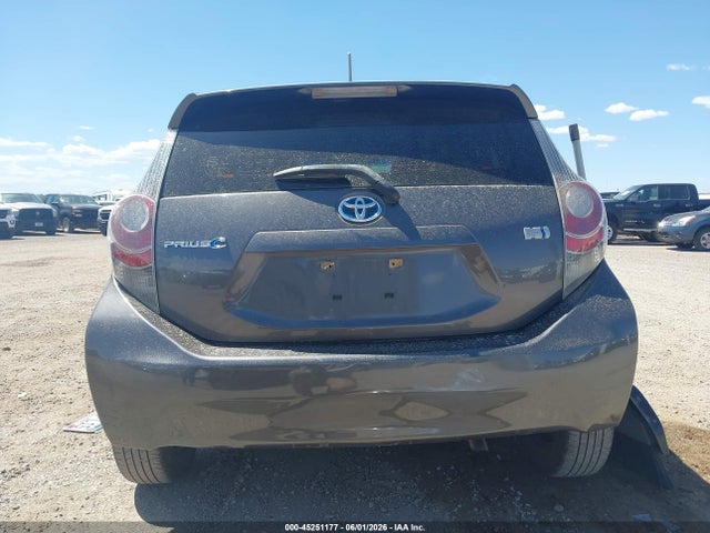 Toyota Prius C Two 2014 JTDKDTB32E1061695 Image 17