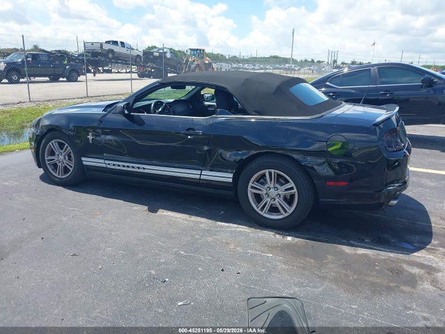 45251195 :رقم المزاد ، 1ZVBP8EM8D5250784 vin ، 2013 Ford Mustang V6 مزاد بيع