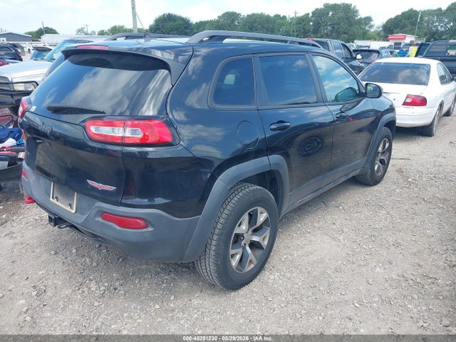 45251230 :رقم المزاد ، 1C4PJMBS9FW520527 vin ، 2015 Jeep Cherokee Trailhawk مزاد بيع