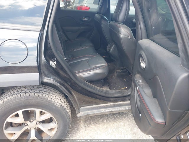 45251230 :رقم المزاد ، 1C4PJMBS9FW520527 vin ، 2015 Jeep Cherokee Trailhawk مزاد بيع