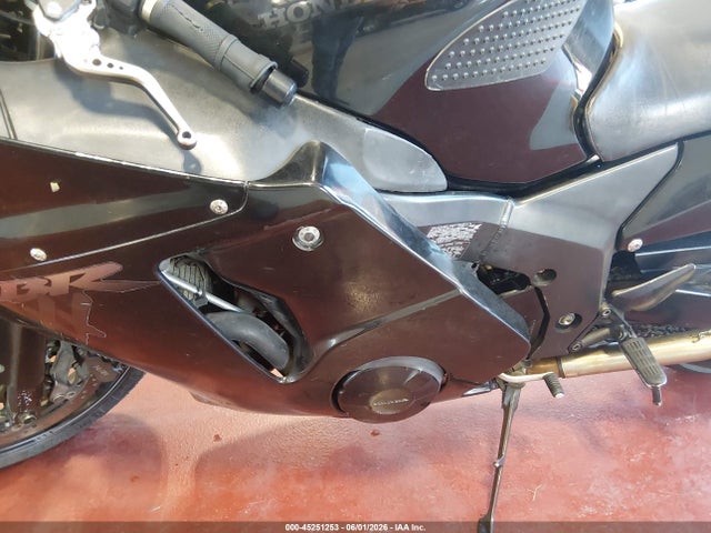 Продаж на аукціоні авто 1998 Honda Cbr1100 Xx, vin: JH2SC351XWM100120, номер лоту: 45251253