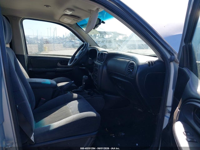 2008 Chevrolet Trailblazer Lt მანქანა იყიდება აუქციონზე, vin: 1GNDS13S082258637, აუქციონის ნომერი: 45251294