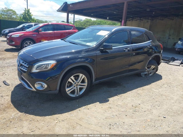 45251301 :رقم المزاد ، WDCTG4GB7LU023516 vin ، 2020 Mercedes-benz Gla 250 4matic مزاد بيع