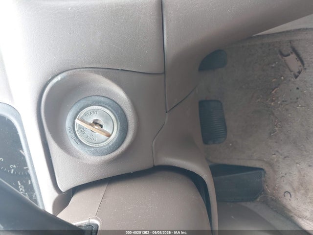 1998 Toyota Camry Le მანქანა იყიდება აუქციონზე, vin: 4T1BG22K2WU366473, აუქციონის ნომერი: 45251302