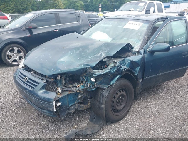 1998 Toyota Camry Le მანქანა იყიდება აუქციონზე, vin: 4T1BG22K2WU366473, აუქციონის ნომერი: 45251302
