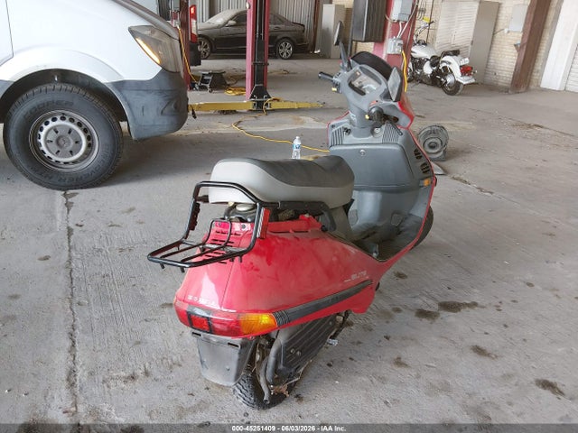 45251409 :رقم المزاد ، JH2KF0103HK212470 vin ، 1987 Honda Ch150 مزاد بيع