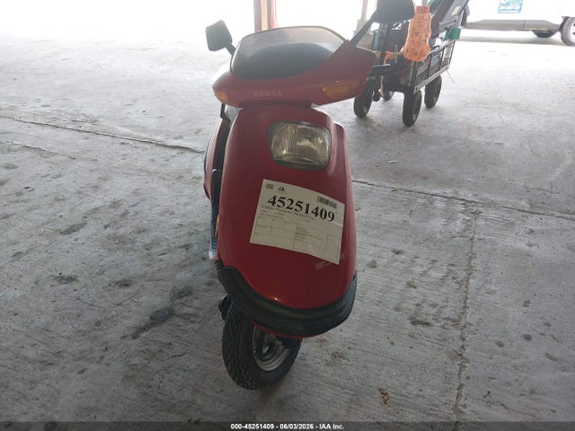 45251409 :رقم المزاد ، JH2KF0103HK212470 vin ، 1987 Honda Ch150 مزاد بيع