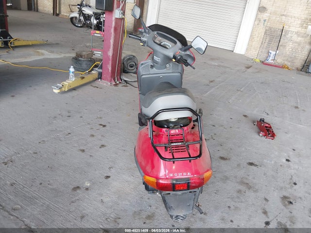 45251409 :رقم المزاد ، JH2KF0103HK212470 vin ، 1987 Honda Ch150 مزاد بيع