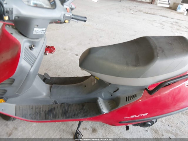 45251409 :رقم المزاد ، JH2KF0103HK212470 vin ، 1987 Honda Ch150 مزاد بيع