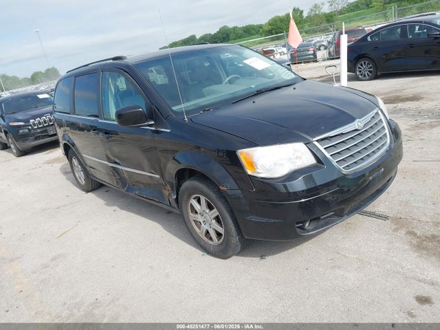 45251477 :رقم المزاد ، 2A4RR5D19AR141602 vin ، 2010 Chrysler Town & Country Touring مزاد بيع