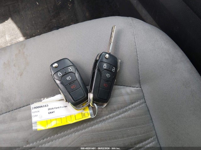 Ford FUSION S 2016 3FA6P0G7XGR354813 Image 11