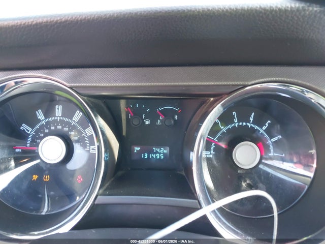 45251500 :رقم المزاد ، 1ZVBP8AN5A5170627 vin ، 2010 Ford Mustang V6/v6 Premium مزاد بيع