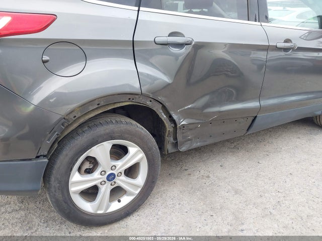 1FMCU9G99FUC67712 Ford ESCAPE SE