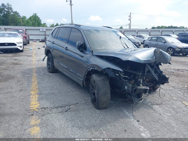 Продажа на аукционе авто 2022 Volkswagen Tiguan 2.0t Se R-line Black, vin: 3VVCB7AX6NM157730, номер лота: 45251511
