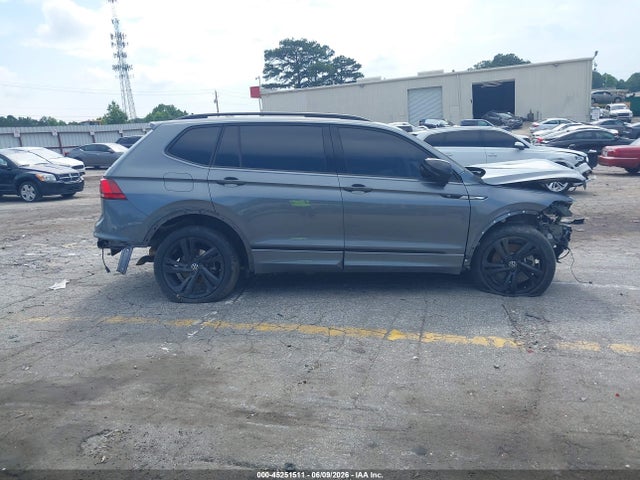 Продаж на аукціоні авто 2022 Volkswagen Tiguan 2.0t Se R-line Black, vin: 3VVCB7AX6NM157730, номер лоту: 45251511