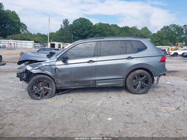 Продаж на аукціоні авто 2022 Volkswagen Tiguan 2.0t Se R-line Black, vin: 3VVCB7AX6NM157730, номер лоту: 45251511