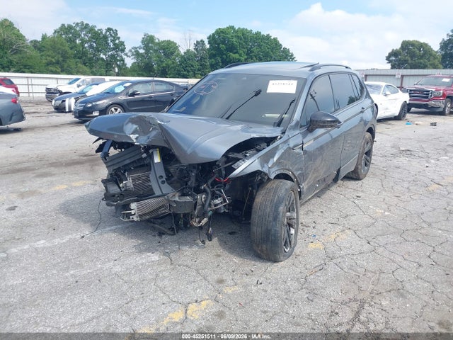 Продаж на аукціоні авто 2022 Volkswagen Tiguan 2.0t Se R-line Black, vin: 3VVCB7AX6NM157730, номер лоту: 45251511