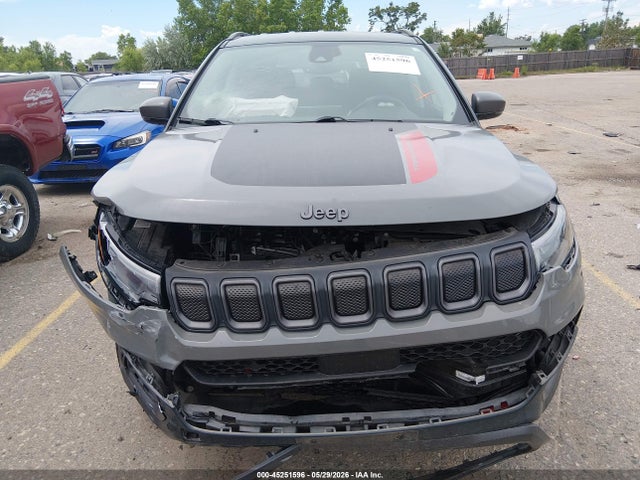 3C4NJDDB1NT101998 Jeep Compass Trailhawk 4x4