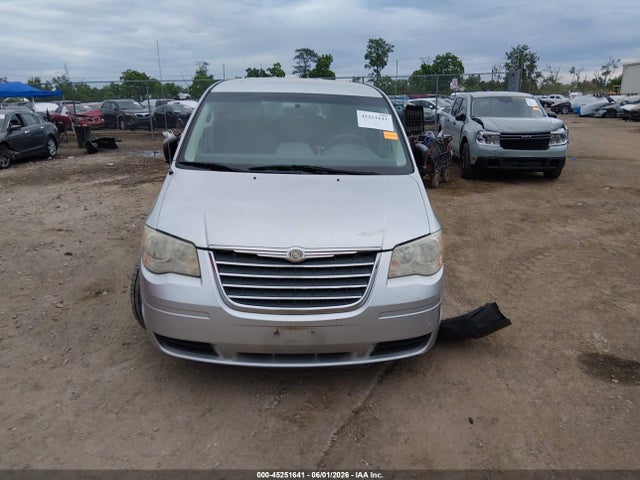 Продажа на аукционе авто 2010 Chrysler Town & Country Lx, vin: 2A4RR4DE9AR103056, номер лота: 45251641