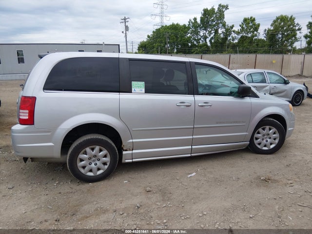 Продажа на аукционе авто 2010 Chrysler Town & Country Lx, vin: 2A4RR4DE9AR103056, номер лота: 45251641