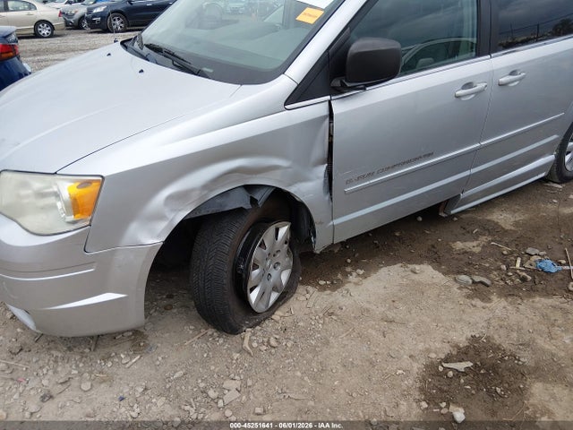 Продажа на аукционе авто 2010 Chrysler Town & Country Lx, vin: 2A4RR4DE9AR103056, номер лота: 45251641