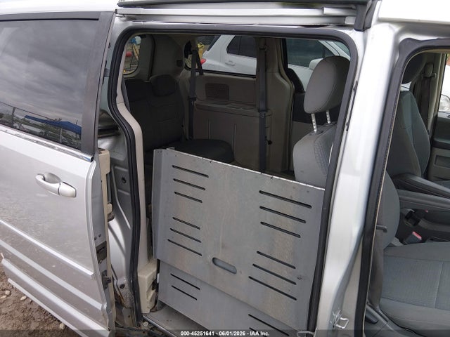 Продажа на аукционе авто 2010 Chrysler Town & Country Lx, vin: 2A4RR4DE9AR103056, номер лота: 45251641