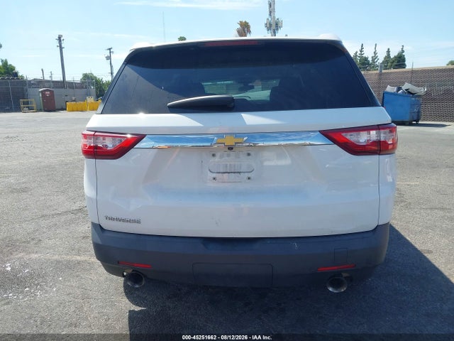 Chevrolet Traverse Ls 2018 1GNERFKW5JJ185200 Image 16