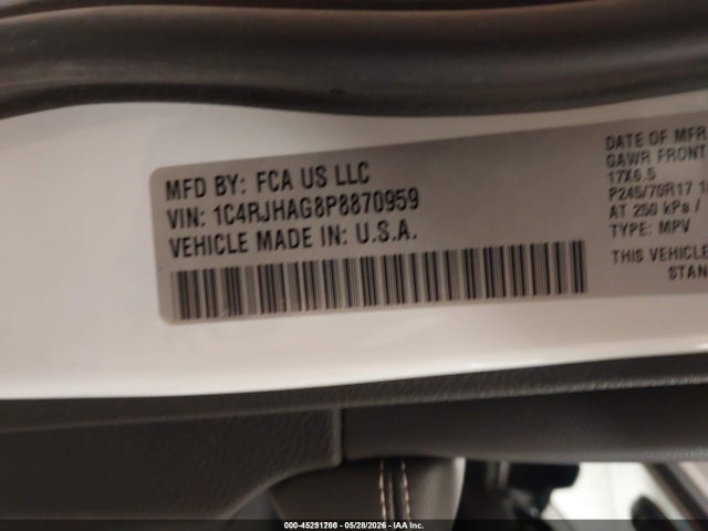 1C4RJHAG8P8870959 Jeep Grand Cherokee Laredo 4x4