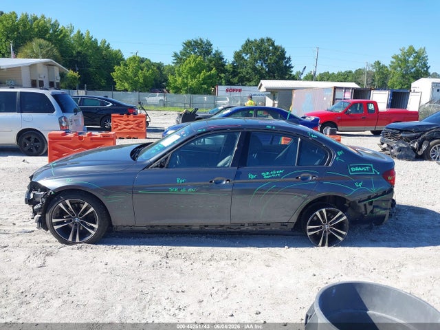 2018 Bmw 330i Xdrive მანქანა იყიდება აუქციონზე, vin: WBA8D9C52JEM33016, აუქციონის ნომერი: 45251743