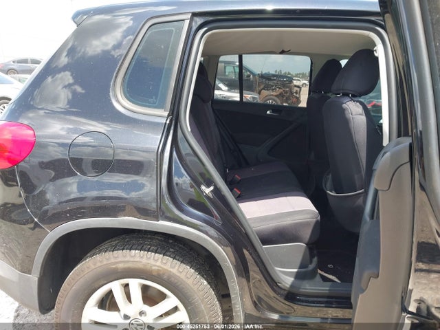 45251753 :رقم المزاد ، WVGBV7AX5DW533944 vin ، 2013 Volkswagen Tiguan S مزاد بيع