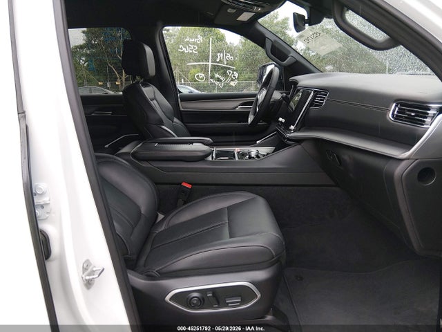 Продаж на аукціоні авто 2025 Jeep Wagoneer Carbide 4x4, vin: 1C4SJVBP4SS524658, номер лоту: 45251792
