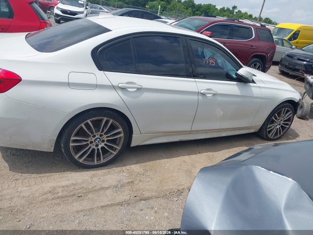 45251795 :رقم المزاد ، WBA8D9C52JEM34845 vin ، 2018 Bmw 330i Xdrive مزاد بيع