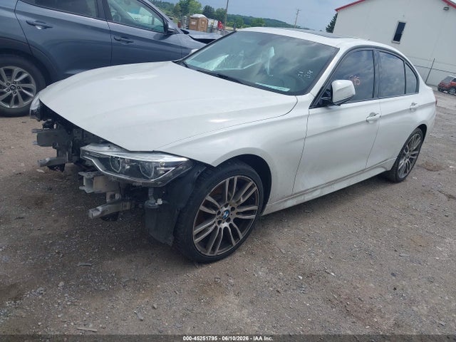 45251795 :رقم المزاد ، WBA8D9C52JEM34845 vin ، 2018 Bmw 330i Xdrive مزاد بيع
