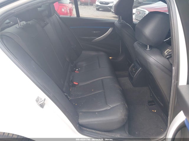 45251795 :رقم المزاد ، WBA8D9C52JEM34845 vin ، 2018 Bmw 330i Xdrive مزاد بيع