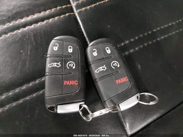 45251815 :رقم المزاد ، 2C3CCAGG5GH262037 vin ، 2016 Chrysler 300 300s Alloy Edition مزاد بيع