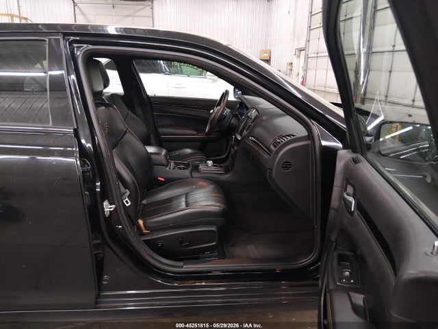 45251815 :رقم المزاد ، 2C3CCAGG5GH262037 vin ، 2016 Chrysler 300 300s Alloy Edition مزاد بيع