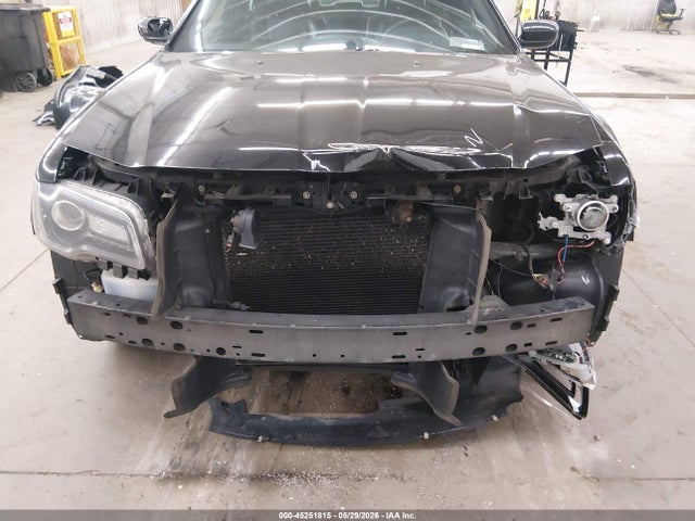 45251815 :رقم المزاد ، 2C3CCAGG5GH262037 vin ، 2016 Chrysler 300 300s Alloy Edition مزاد بيع