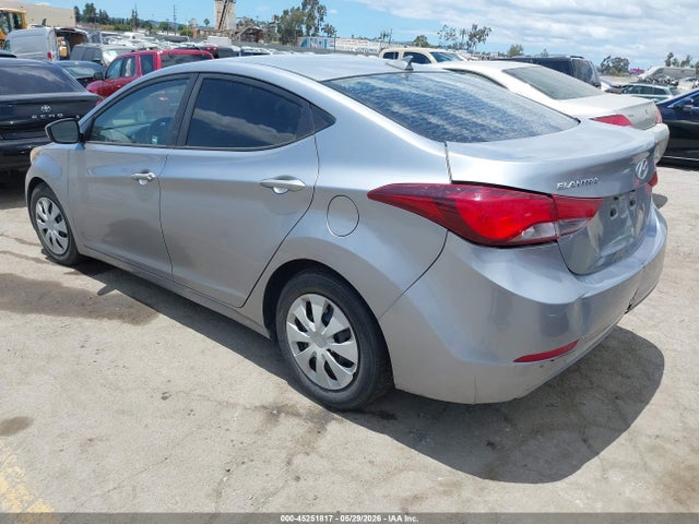 5NPDH4AE9GH709017 Hyundai ELANTRA SE